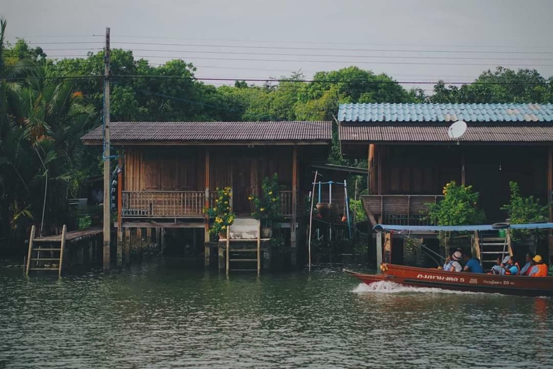 Bansuwan Homestay Amphawa Exterior foto
