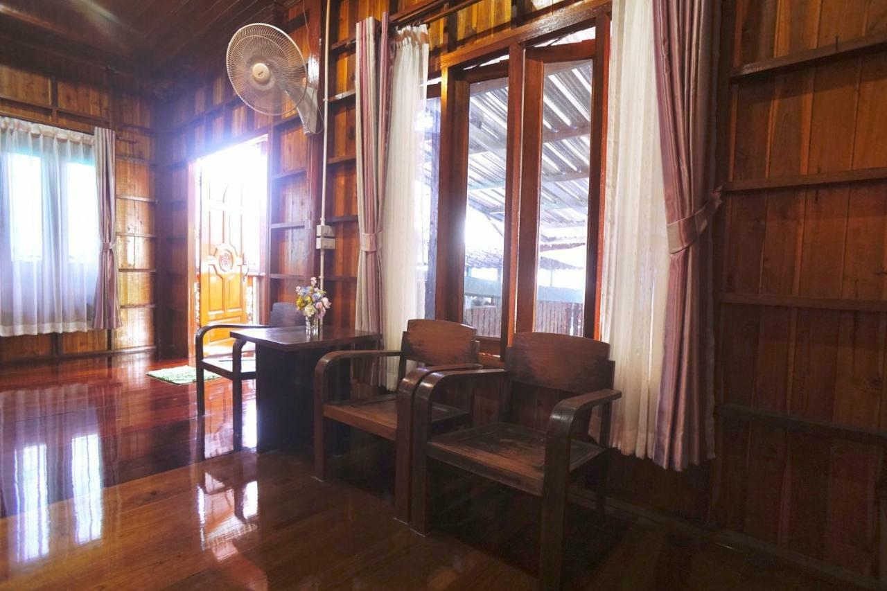 Bansuwan Homestay Amphawa Exterior foto